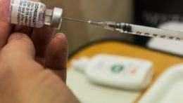 Ak to EMA odobrí, Slovensko začne s očkovaním detí nad 12 rokov