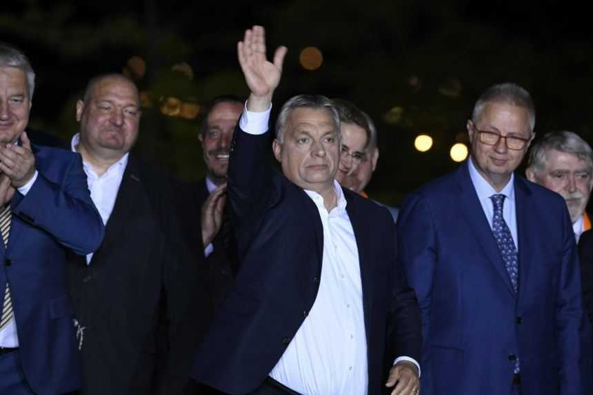 Europoslanci za Orbánov Fidesz opustili frakciu ľudovcov
