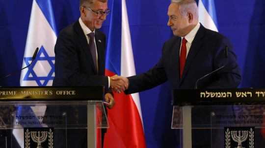 Babiš odletí s českými vedcami do Izraela, s Netanjahuom preberie očkovanie
