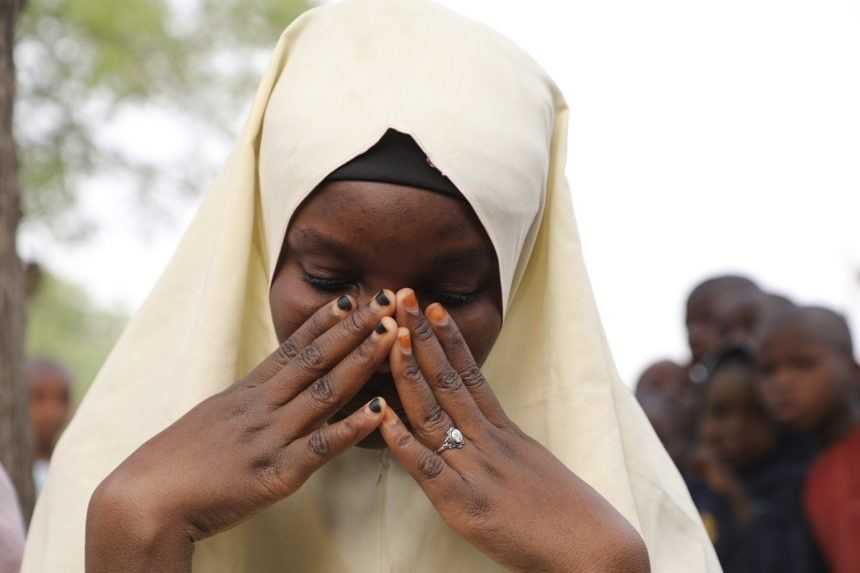 Pri nedeľných útokoch ozbrojencov prišlo v Nigeri o život 137 ľudí