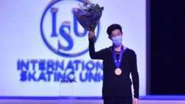 Titul majstra sveta v krasokorčuľovaní obhájil Američan Chen