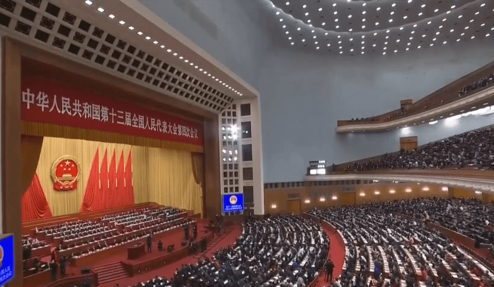 Čínsky parlament schválil návrh zmeny volebného systému v Hongkongu