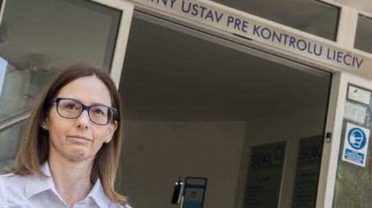 SaS nesúhlasí s útokmi na vedcov, stojí za riaditeľkou ŠÚKL Baťovou