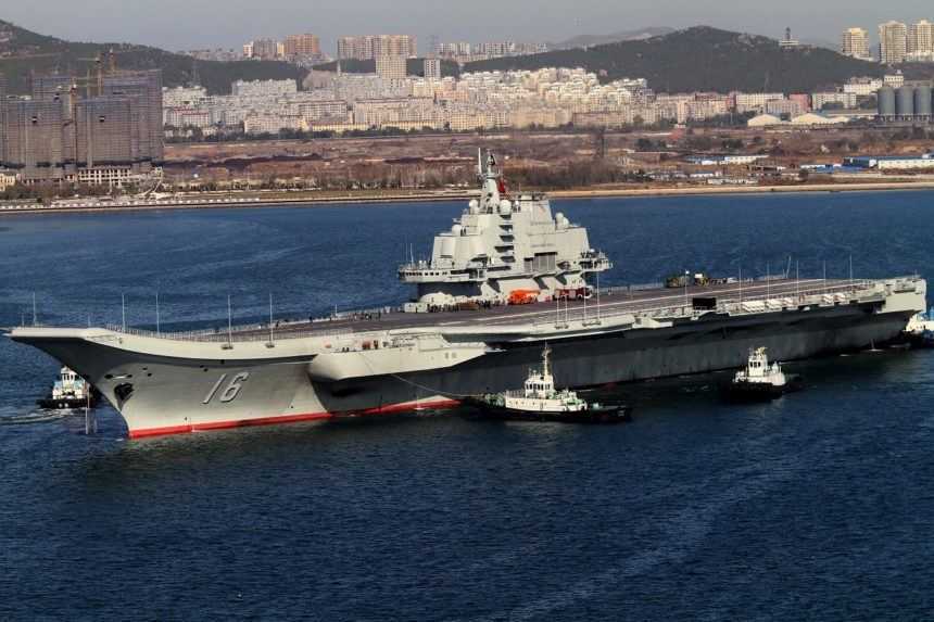 Čínske námorníctvo bude trénovať pri Taiwane. Manévrov sa zúčastní aj lietadlová loď