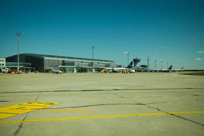 Opravy na bratislavskom letisku si vyžadujú úplné odstavenie letovej prevádzky