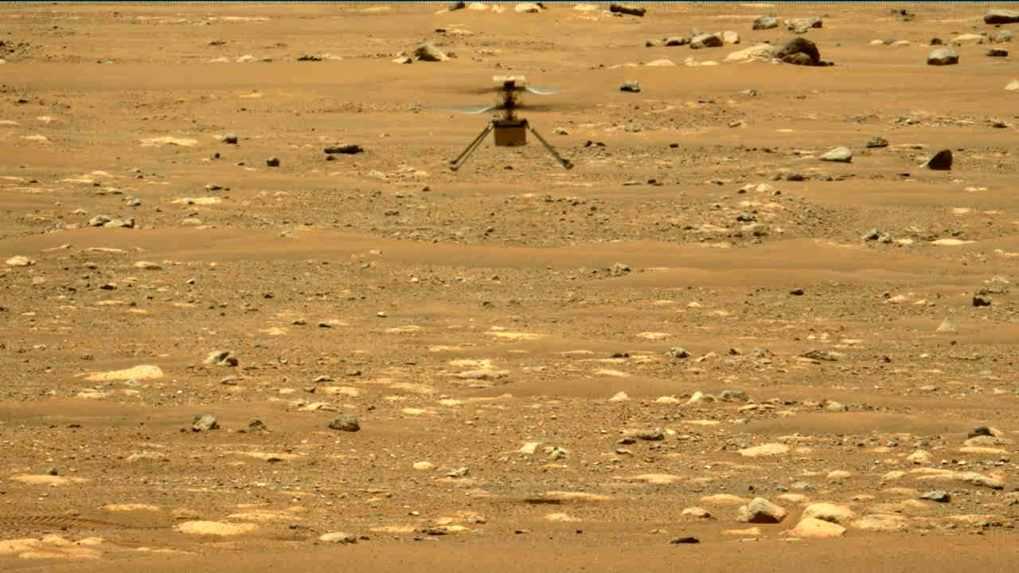 Vrtuľník Ingenuity zvládol na Marse 50 metrov dlhý let