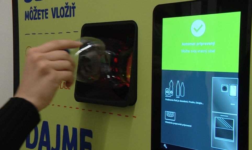 V Senci už majú prvý automat na zber PET fliaš a plechoviek