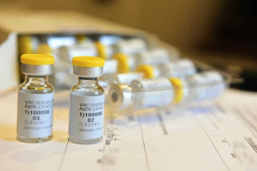 Johnson & Johnson začala testovať vakcínu na dospievajúcich