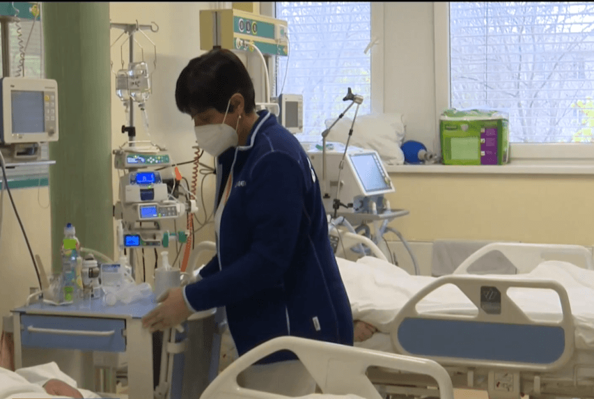 Ministerstvo zdravotníctva povolilo nemocniciam plánované zákroky, no za určitých podmienok