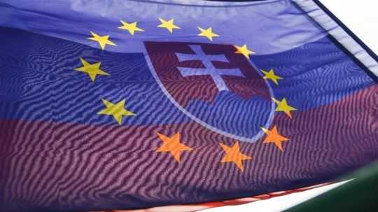 Slováci si uvedomujú, že členstvo v Európskej únii im prináša nové príležitosti