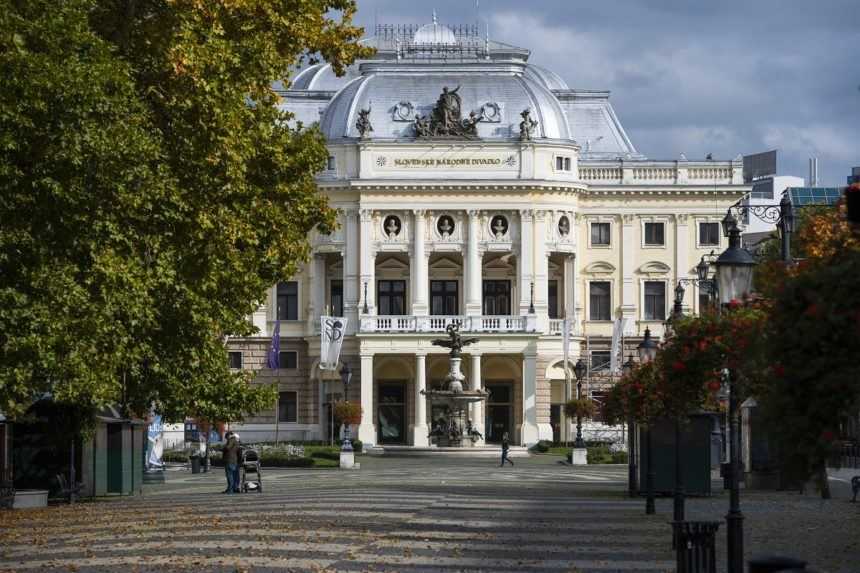 Historickú budovu SND v Bratislave pre havarijný stav uzatvoria