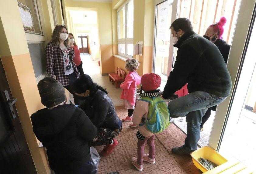 Povinná predškolská dochádzka zväčší bratislavský problém pri prijímaní detí do škôlok
