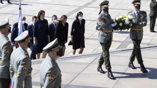 Slovenskí politici si pripomenuli výročie konca druhej svetovej vojny