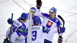 MS v hokeji: Cehlárik otvoril skóre, Jánošík zvýšil. Slovensko vyhralo nad Dánskom 2:0