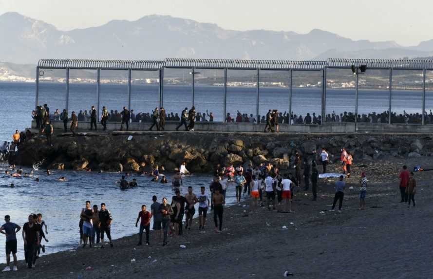 Španielsko vráti naspäť do Maroka viac ako 6 000 migrantov
