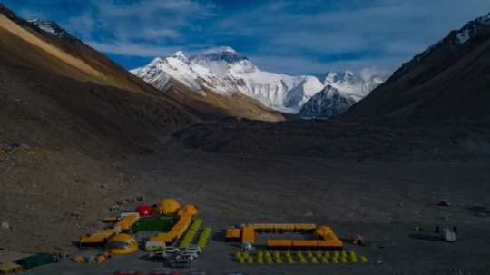 Deliaca čiara na „streche sveta“? Čína ňou plánuje vyznačiť Mount Everest