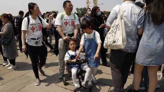 Populácia v Číne vzrástla za posledné desaťročie najmenej od zavedenia politiky jedného dieťaťa