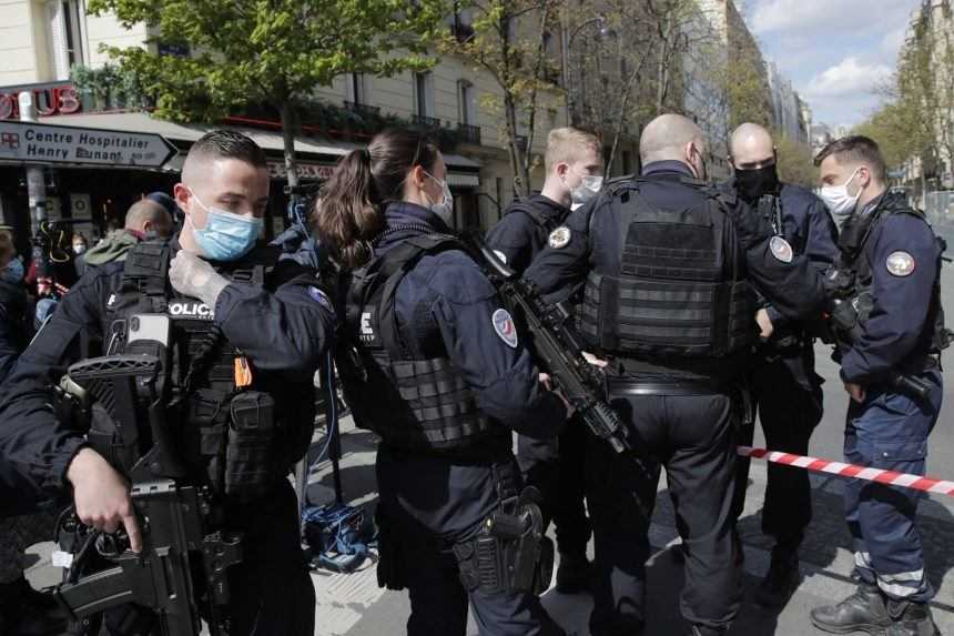 Počas protidrogovej akcie na juhu Francúzska zomrel policajt