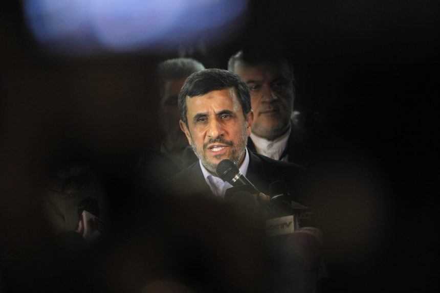 Iránsky exprezident Ahmadínežád zaregistroval svoju kandidatúru na prezidenta