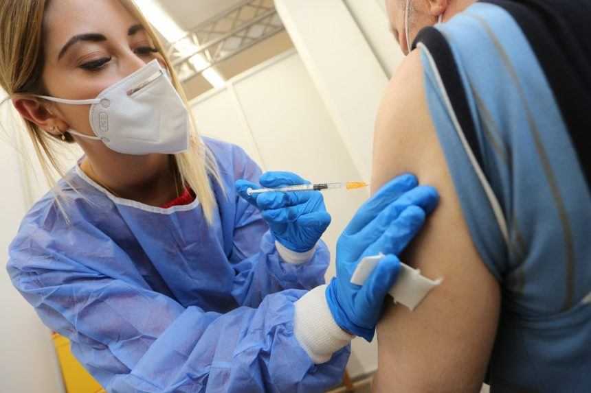 Talianska štúdia zistila, že vakcíny znižujú nákazu o 80 %