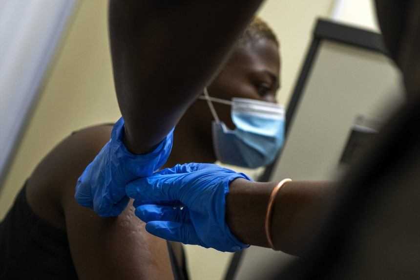 Očkovanie proti covidu je v afrických krajinách pomalé, trvať by mohlo roky