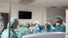 Nemocnice obnovujú plánované operácie. Pacienti čakali na zákrok dlhé mesiace