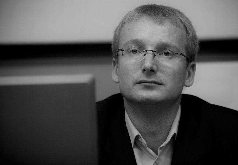 Zomrel bývalý hokejový komentátor a programový riaditeľ RTVS Andrej Miklánek