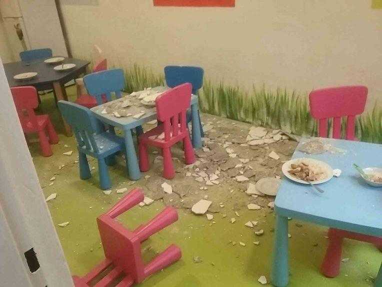 V bratislavskej materskej škole spadla počas obeda na deti omietka