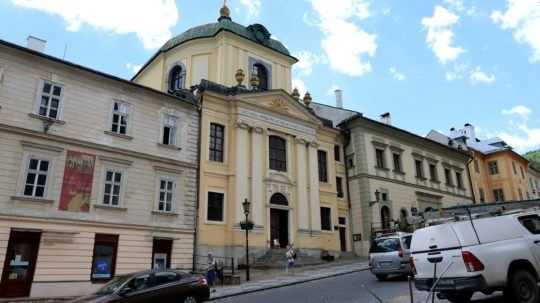 Na snímke evanjelický kostol, kde sa Marína Sládkovičova vydávala a kde Sládkoviča ordinovali za kňaza, v Banskej Štiavnici 18. júla 2020.
