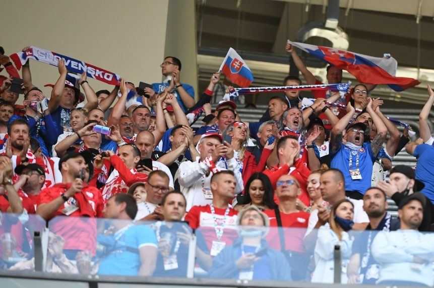 ME vo futbale: Slovensko má tri body, Poľsko zdolalo tesne 2:1