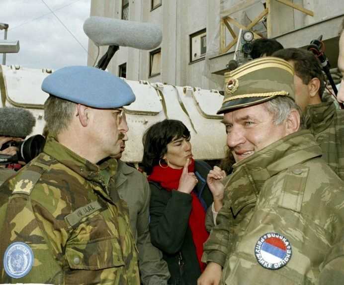 Vojnový zločinec Mladič si vypočuje finálny verdikt súdu. Žiada o zrušenie doživotia