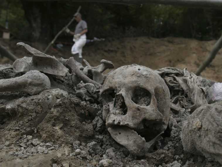 Symbol krutosti vojny v Juhoslávii. Kto je Ratko Mladič?