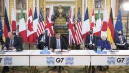Lídri krajín G7 sa dohodli na zavedení novej dane pre globálne firmy