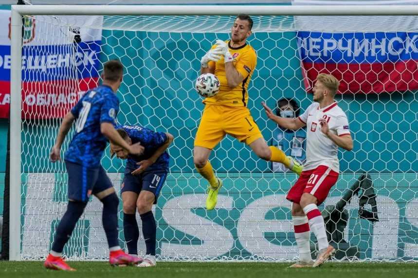 ME vo futbale: Slovensko má tri body, Poľsko zdolalo tesne 2:1