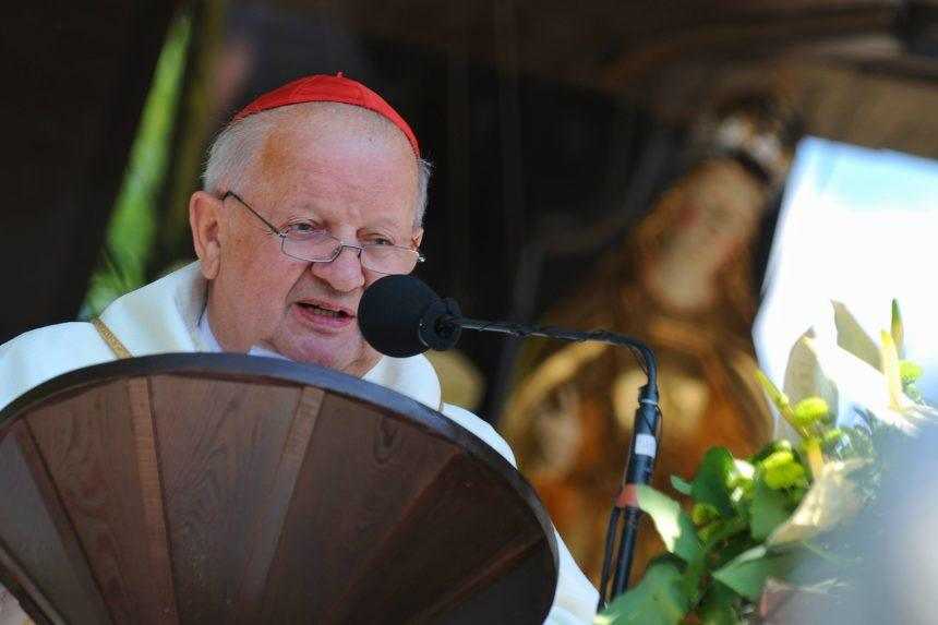 Vatikán vyšetruje obvinenia voči kardinálovi Stanislavovi Dziwiszovi