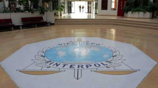 Interpol bude nezvestných hľadať pomocou DNA ich rodinných príslušníkov