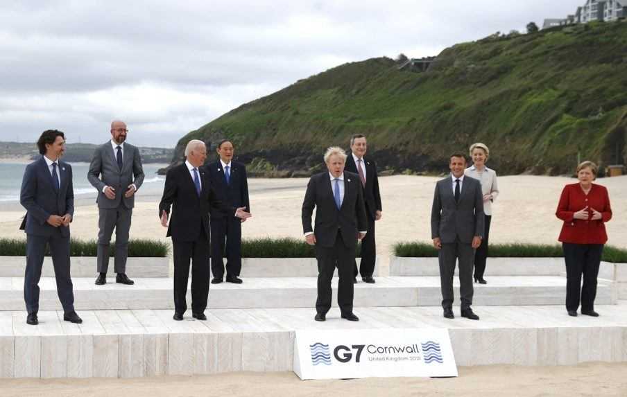 Čína varuje štáty G7: Malé skupiny krajín nevládnu svetu