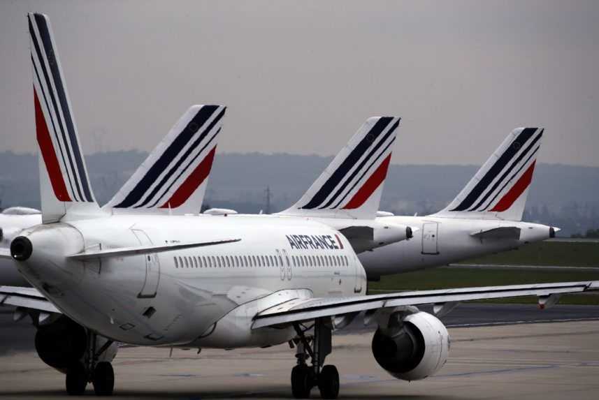 Piloti Air France sa pobili počas letu, lietadlo bezpečne pristálo