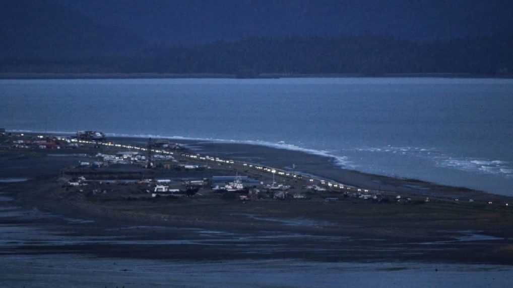 Aljašku zasiahlo silné zemetrasenie, úrady varovali pred cunami