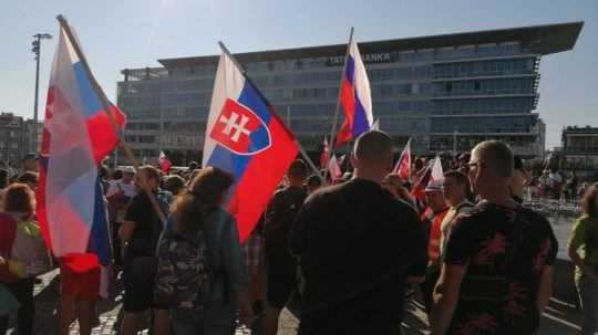 Protestujúci v Bratislave.