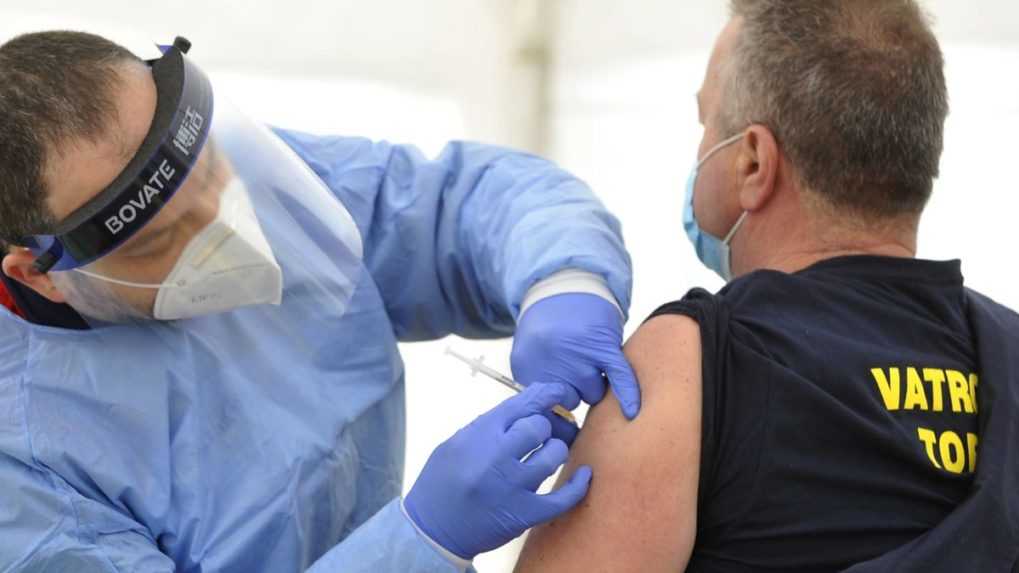 V Chorvátsku zvažujú povinné očkovanie proti koronavírusu