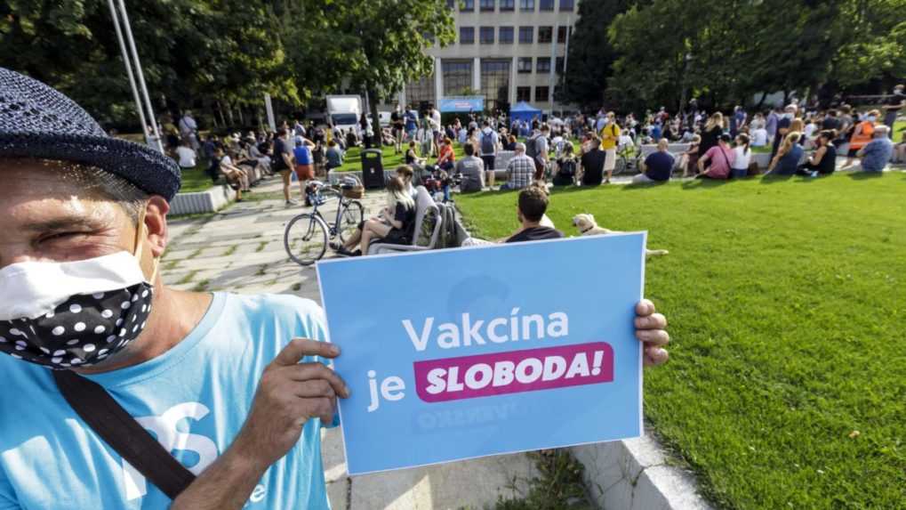 Pokračujúce protesty v Bratislave prebehli v pokojnejšej atmosfére