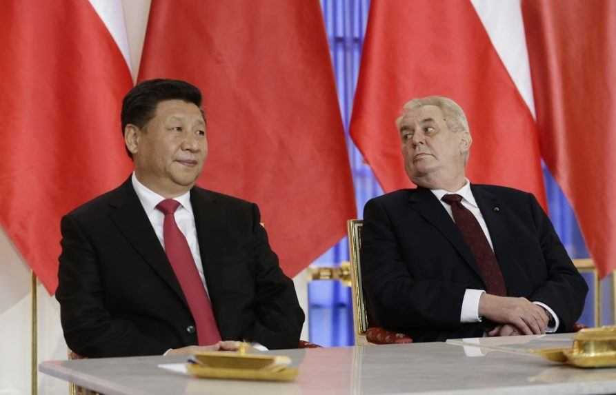 Miloš Zeman prijal pozvanie Si Ťin-pchinga, navštívi Čínu