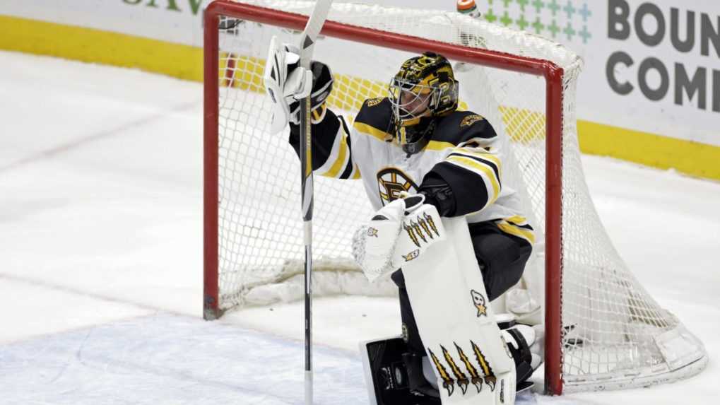NHL: Hokejový brankár Jaroslav Halák sa presúva do tímu Vancouver Canucs