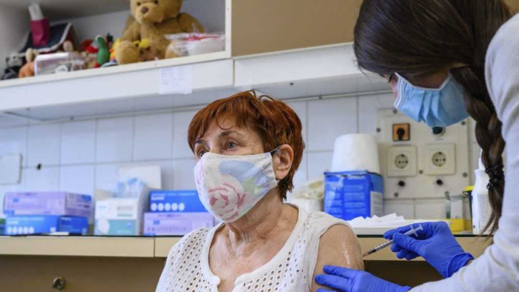 V Maďarsku spustia registráciu na očkovanie treťou dávkou vakcíny
