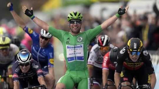Cavendish vyrovnal rekord Merckxa, má 34 etapových triumfov na TdF