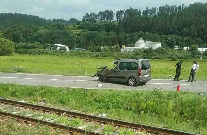 V Spišskej Belej sa zrazil vlak s autom