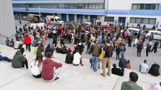 Počas víkendu zaočkovali na NFŠ v Bratislave takmer 3 000 ľudí bez pozvánky