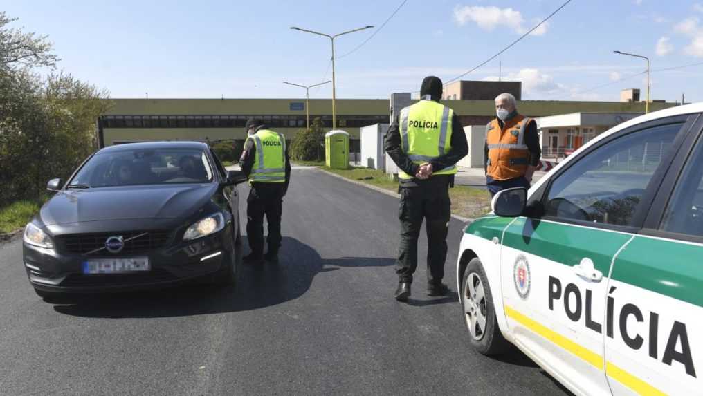 Polícia od pondelka zintenzívňuje kontroly na hraniciach