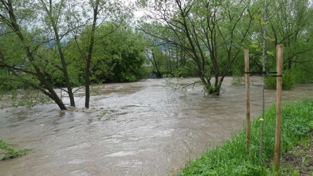 Slovensko čakajú búrky, v Bratislave a okrese Dunajská Streda môžu byť povodne